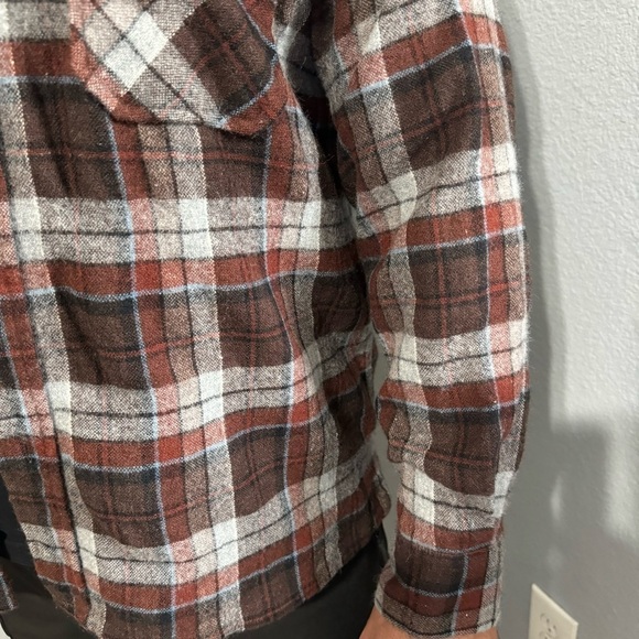 River Trade Men 100% Wool Blend ButtonDown Long Sleeves Plaid Flannel Shirt Sz L - Picture 4 of 17